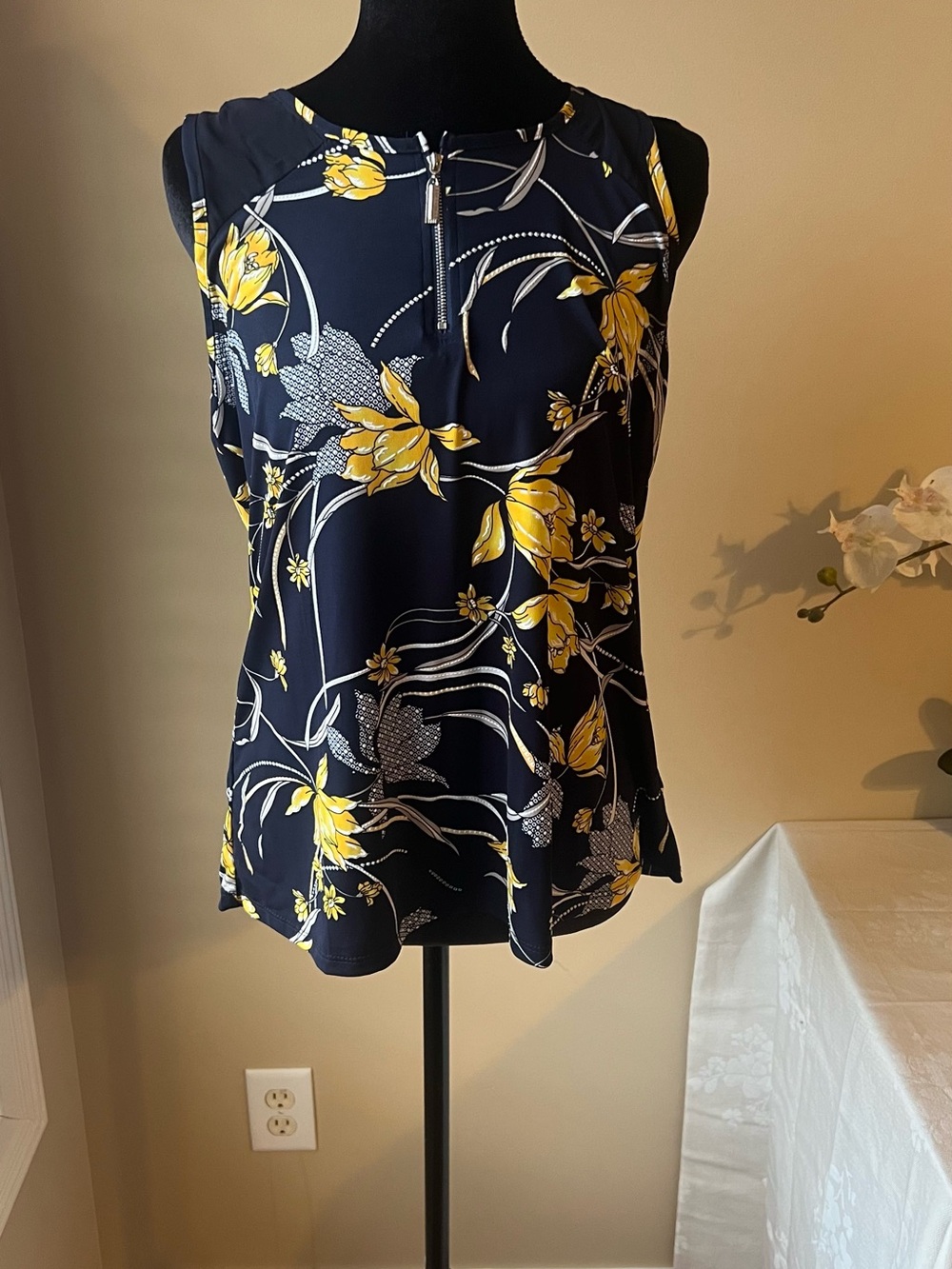 SJS Navy Floral Zip-Front Sleeveless Camisole